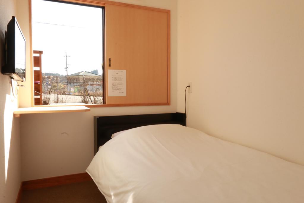 Simple Sleep 個室カプセル Hotel Хитойоши Екстериор снимка